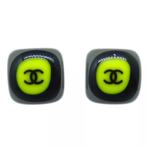 Chanel Square Piercing Earrings Black - Picture 1 of 4